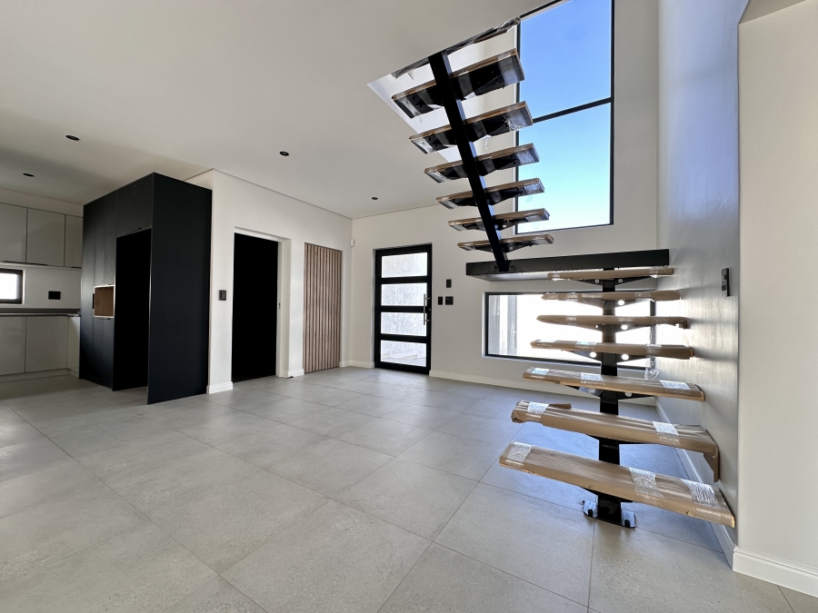 4 Bedroom Property for Sale in Sandown Western Cape